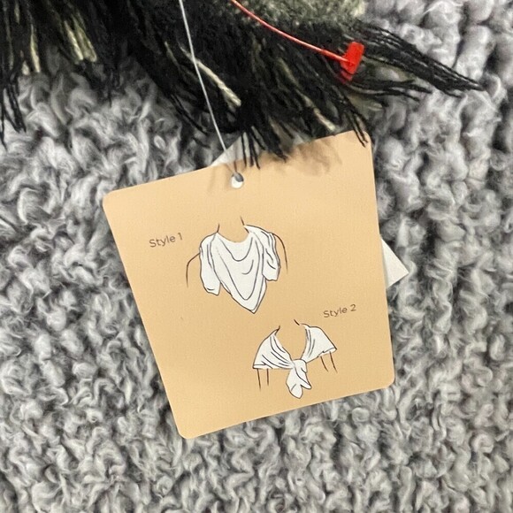 DAVID and Young Women's Triangle Scarf Green and Black Animal Print with Fringe - Picture 6 of 8